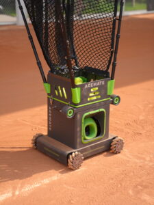 ACEMATE S10 Pro on a tennis court
