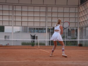 ACEMATE S10 Pro rallying with a tennis player